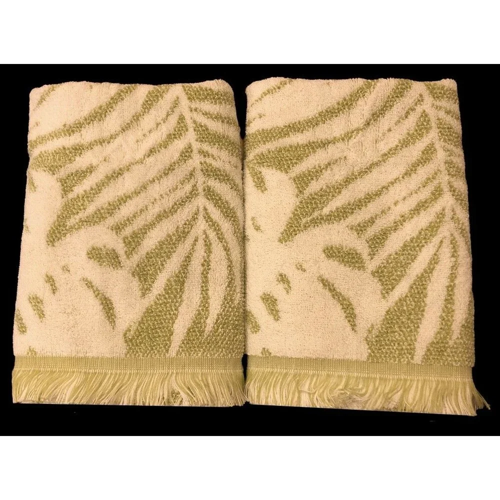Island Sands Palm Tropical Hand Towels Set of 2 Green Plush Beach Summer House